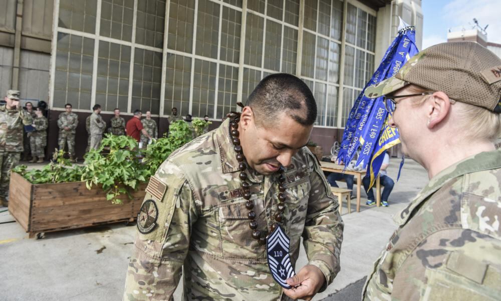 Senior Master Sgt. Shubert Mendez, 8th Intelligence Squadron first sergeant, is congratulated by the Hickam Chief’s Group during the 2021 Chief Master Sergeant release results at Joint Base Pearl Harbor-Hickam, Hawaii, Dec. 9, 2021. (Tech. Sgt. Anthony Nelson Jr./Air Force)