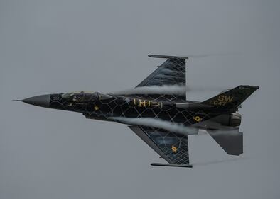 Air Force Maj. Garret Schmitz, F-16 Viper Demonstration Team commander and pilot, flies in the 2020 Stuart Show Nov. 7, 2020, in Stuart, Fla.